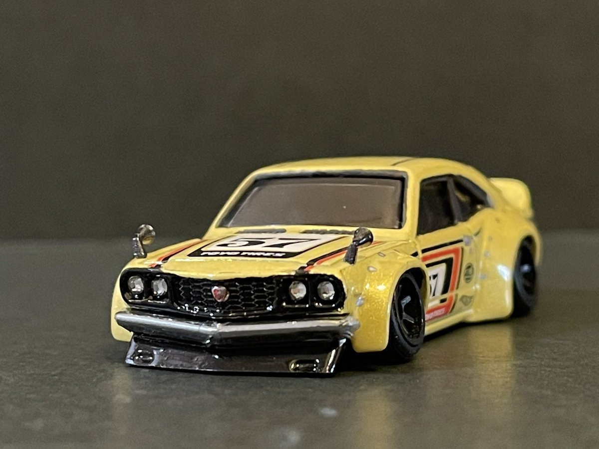 HEDENASH's tweet photo. マツダRX-3(ホットウィール)
色足し、ホイール交換(ジャンクから)、ローダウン〜ネガキャンセッティング、フェンダーミラー追加など。
#hotwheels
#164custom https://t.co/yeiXpS0zAv