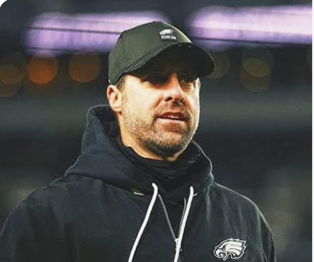 howardeskin's tweet image. Former #Eagles OC #KevinPatullo is going to the @Dolphins as pass-game coordinator Per @JFowlerESPN.