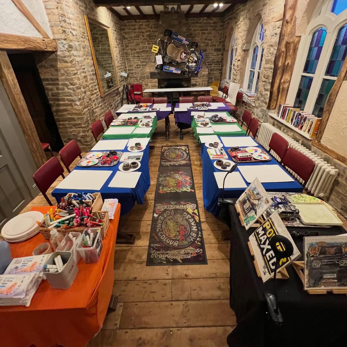 Popbangcolour's tweet image. Well, that went well @The_Piston_Club - a 2 hour drink &amp;amp; draw workshop complete, a very big thank you to those who came to the first ever one done in a pub! Fun was had.

A great mix of people who learnt new techniques of #Paintwithcars &amp;amp; #ContinuousCar drawing.