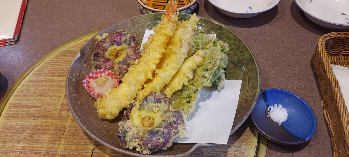 matsukabuki's tweet photo. 椿の天ぷら食べたーー

サッパリしてて美味しかった https://t.co/tkPmeD1Zhh