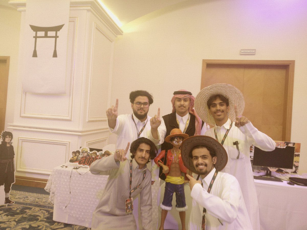 V0lit3's tweet photo. #animatrix اقوى تييم في افضل بوث 💪@engmfsh @ENG_AjlanM @engfaisalce @Ils6ll https://t.co/9Pr6zZcPJf