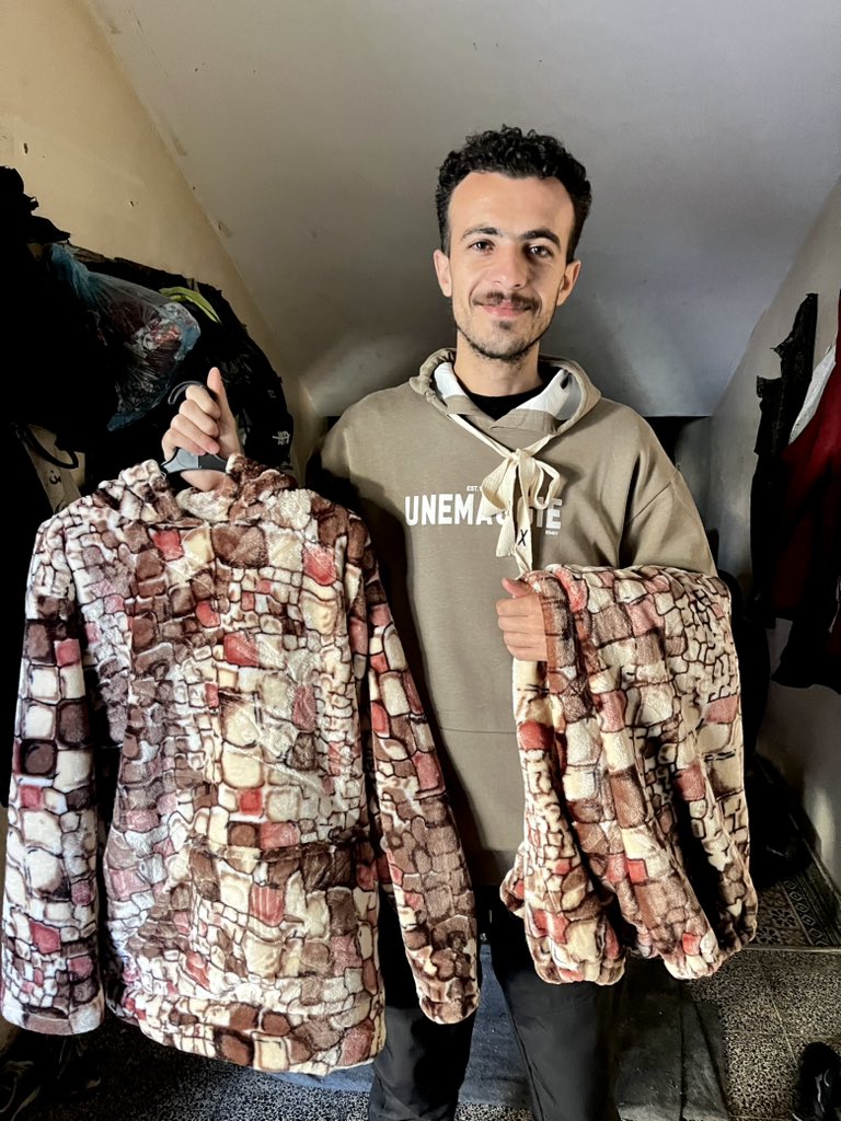 I am a tailor, making clothes for children. With winter approaching, I will prepare a large number of winter clothes for them.

With this extreme, bitter cold, I turn blankets into clothing

I am raising donations to buy fabric.

Please donate and share.

chuffed.org/project/131574…