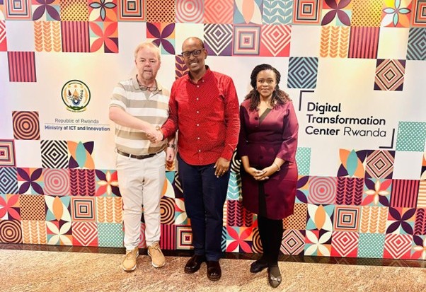 Oracle Academy tweet media