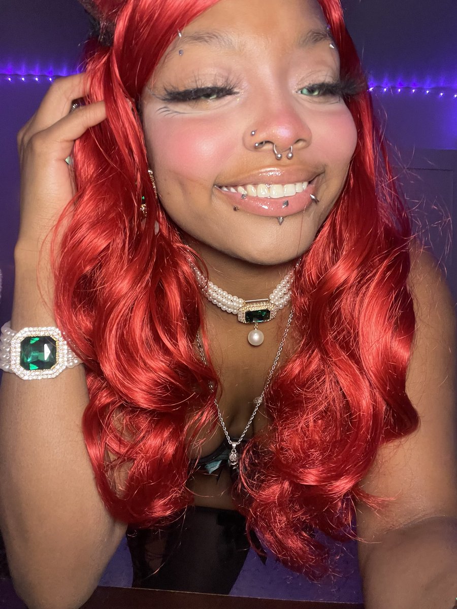 GoddessBaezy tweet media
