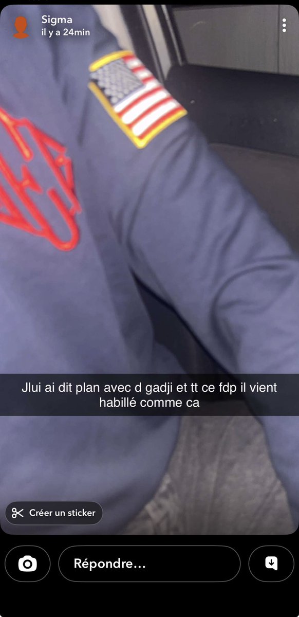 smehlimonkho's tweet photo. Ah sgrm jv vomir de rire https://t.co/5jhwGamKGg