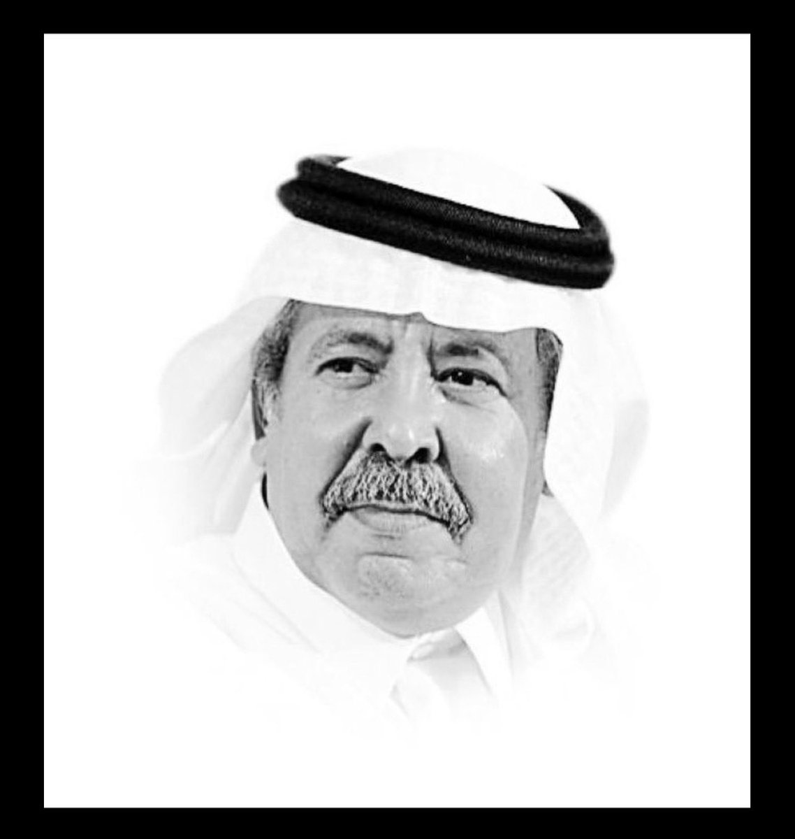 عاش صامداً ..
ومات واقفاً ..
ويبقى ارثه واثره عاليا ..!
رحمه الله واسكنه فسيح جناته .. 
والتعازي لاهله وذويه ولكل محبيه ولساحة الادب والثقافة والنقد والابداع .
 #سعيد_السريحي