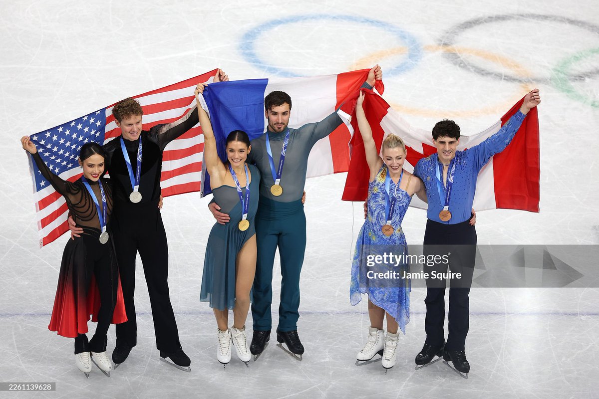 absoluteskating's tweet image. #MilanoCortina2026 Ice dance final results

🥇 Laurence Fournier Beaudry /  Guillaume Cizeron 🇫🇷225.82
🥈 Madison Chock / Evan Bates 🇺🇸 224.39
🥉 Piper Gilles / Paul Poirier 🇨🇦 217.74