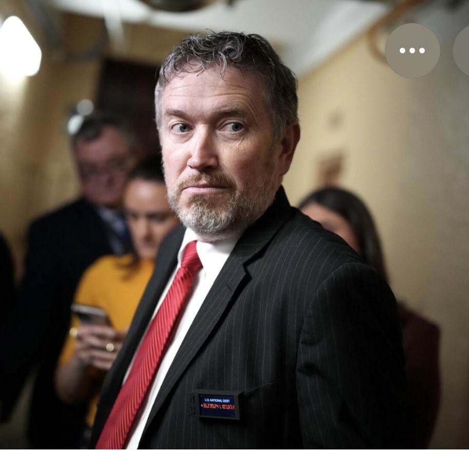 michaelt5656's tweet image. As a John McCain Republican, l am pleased to introduce another Republican that has chosen country over party. Thomas Massie.