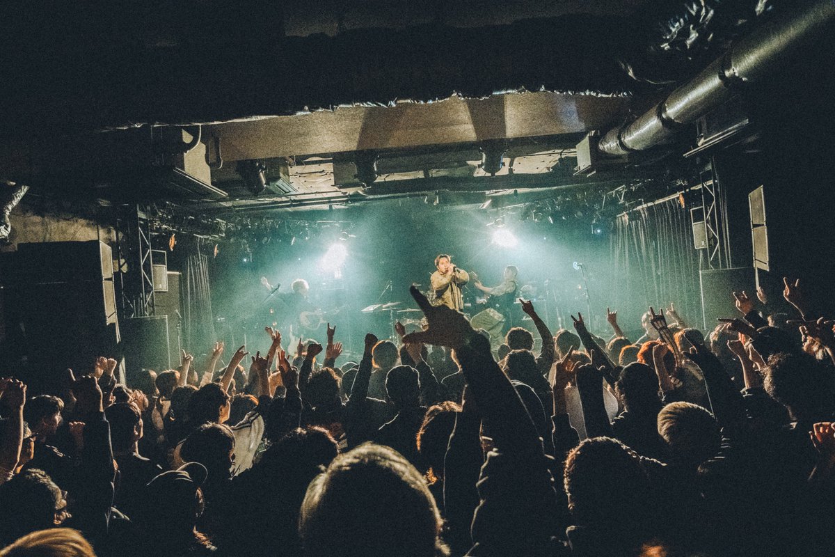 THANK YOU KALA!!!
<a href="/Kala/">KALA (CLOUD9)</a> 

photo by <a href="/oct_osawa51/">オクト</a> 

▼セットリストはこちら
open.spotify.com/playlist/41IPP…

#NOISEMAKER
#SEKAI_DIVIDE