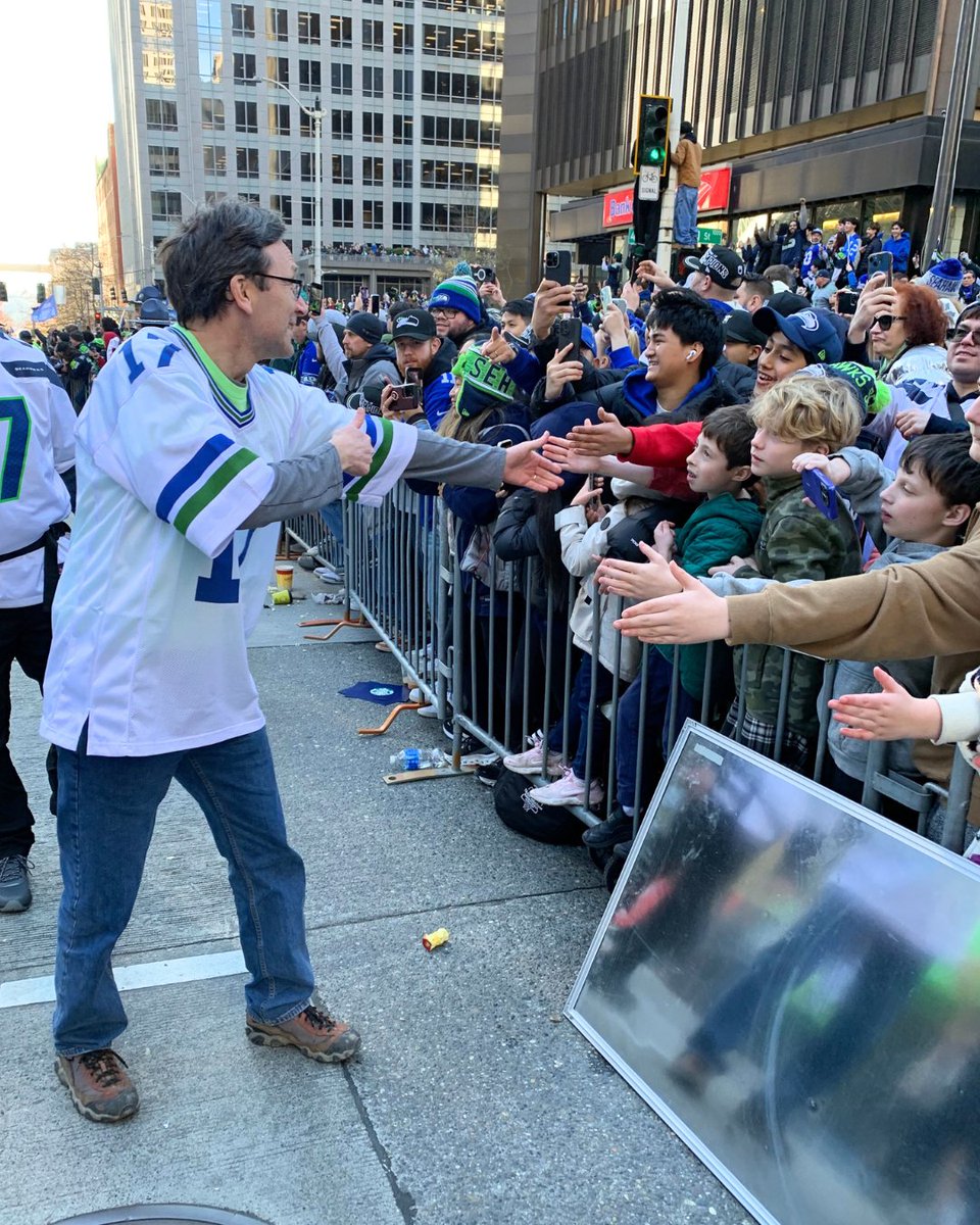 Governor Bob Ferguson tweet media