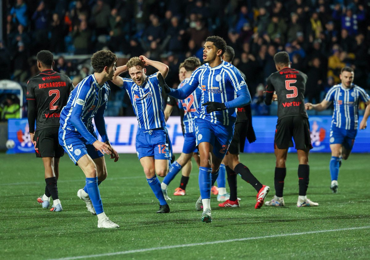 Tyreece John-Jules stole the show with an outstanding individual performance to help Kilmarnock on their way to a thrilling 4-3 win against St Mirren.

The first hat-trick of his career means Killie are only three points behind their rivals, and Dundee ⬇️

killiechronicle.substack.com/p/kilmarnock-4…