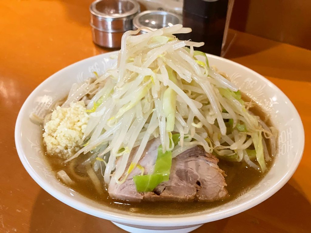 2/12
11:00-22:00L.O.
本日の限定
豚とろスタミナまぜそば→限定③（少なめ→限定①）

本日のテイクアウト
汁なし
豚とろスタミナまぜそば（テイクアウト+有料トッピング100）
焼きそば
冷凍豚300g
※電話受付不可
※各種有料トッピング不可
冷凍ラーメン
豚麺/汁なし在庫◎
※鍋やってます