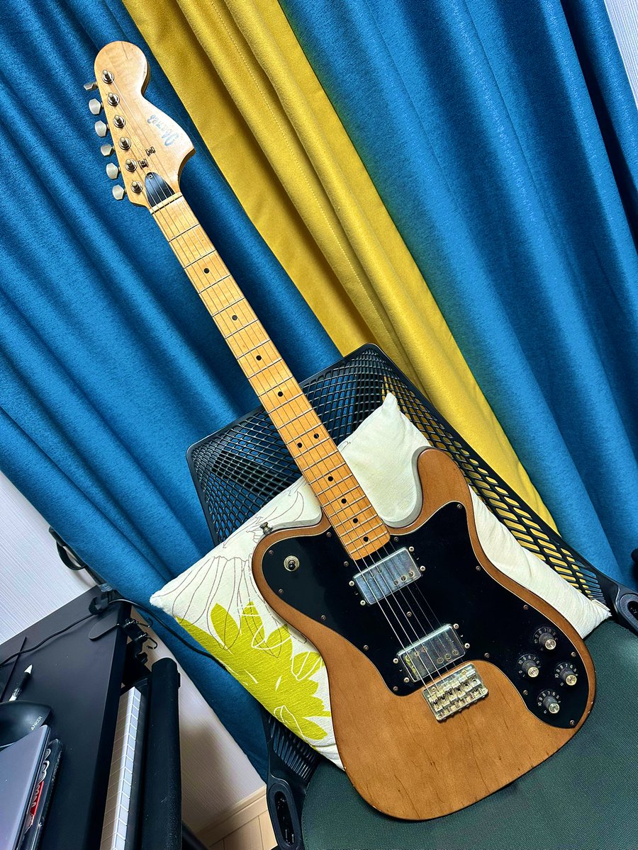 kiyoguitarist's tweet image. おはようございます！
#みんなのチョコレート色の楽器見せて
#ibanez  #アイバニーズ