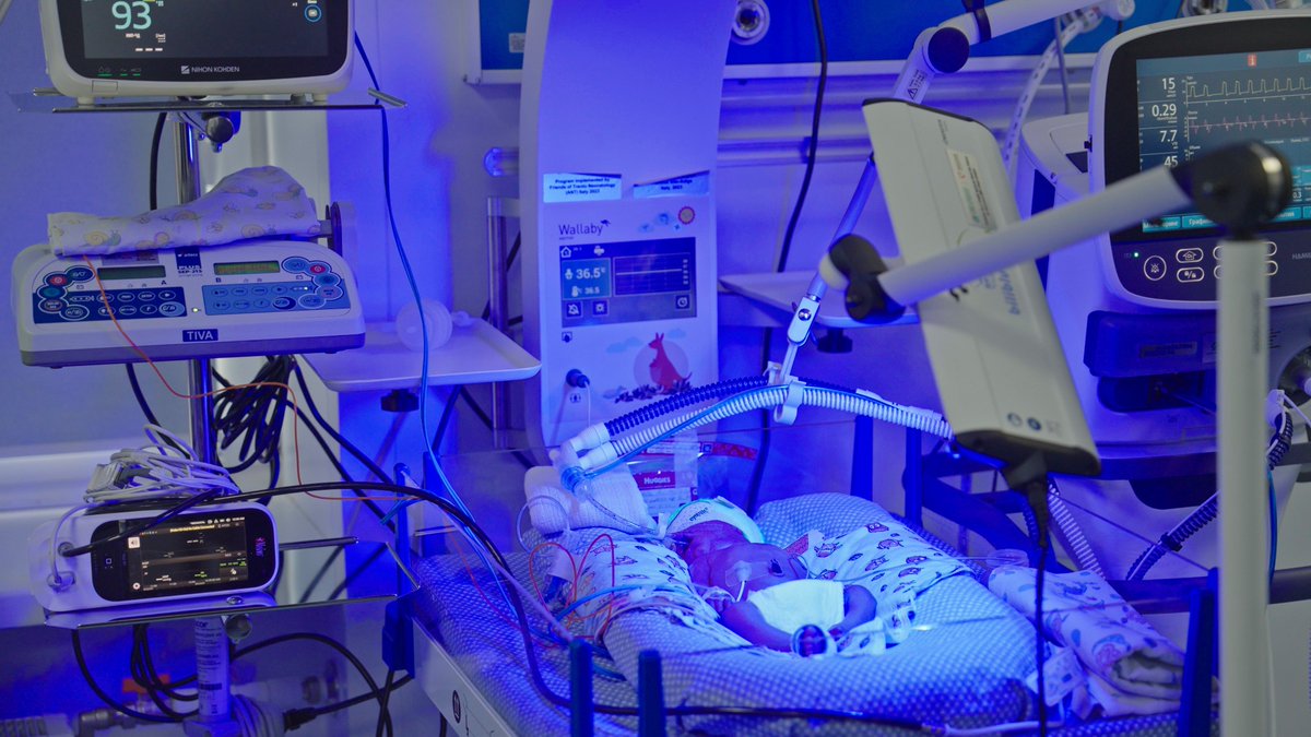 Across #Ukraine, targeted attacks over the past few months have wiped out heating and power for millions.

As winter deepens to -20°C, hospitals are struggling to keep women and newborns alive.

See how <a href="/UNFPA/">UNFPA</a> is supporting life-saving services: unf.pa/ukne