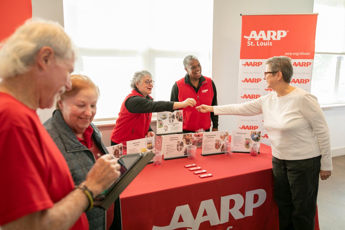AARP MO is looking for our next Volunteer State President!
🌟 Give back. 
🌟 Make friends. 
🌟 Change lives. 
🌟 Make an impact right here in Missouri!
Application deadline: Feb. 27.
Apply today! Love to hear from you!

Click link to apply by February 27: spr.ly/6015hudkv