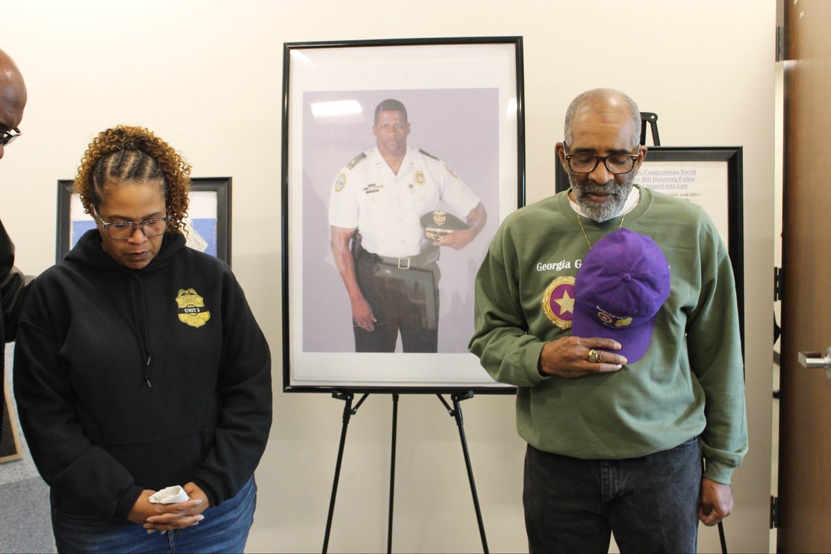 RiverdalePD's tweet photo. Today, the Riverdale Police Department proudly honored and celebrated the life of Major Gregory E. Barney, marking the 10th year since his line-of-duty death. https://t.co/86DYwkiXT0