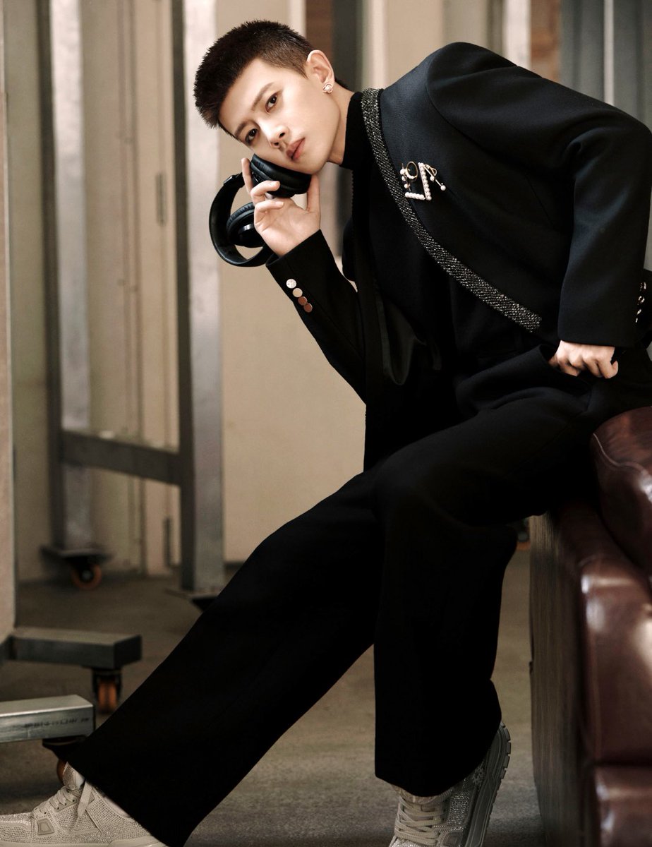 アレンレン 🩷 微博更新❣️ 🥰💕💕💕 #アレンレン #任嘉伦 #马到成功