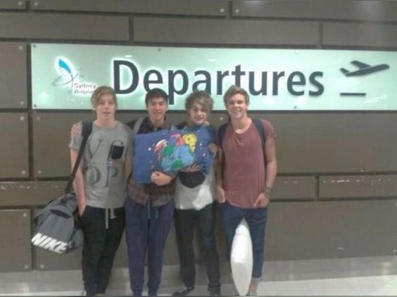 friendly reminder that the everyone’s a star! tour kicks off next month