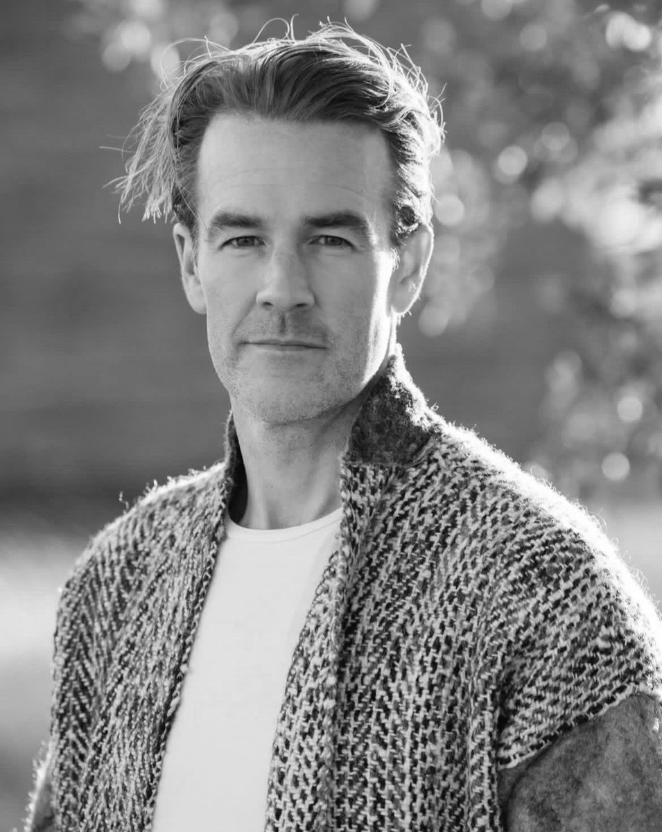 valerie_attack's tweet photo. #RIPJames 
Goodbye James, 
love and protect your family 
❤️❤️❤️
#JamesVanDerBeek #GoodbyeJames https://t.co/GNQyCISFT1