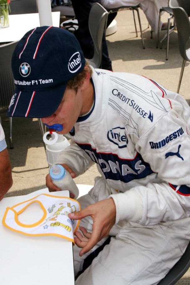 rbcelsius's tweet image. me waiting for my mommy to pick me up from my first day of my adult job