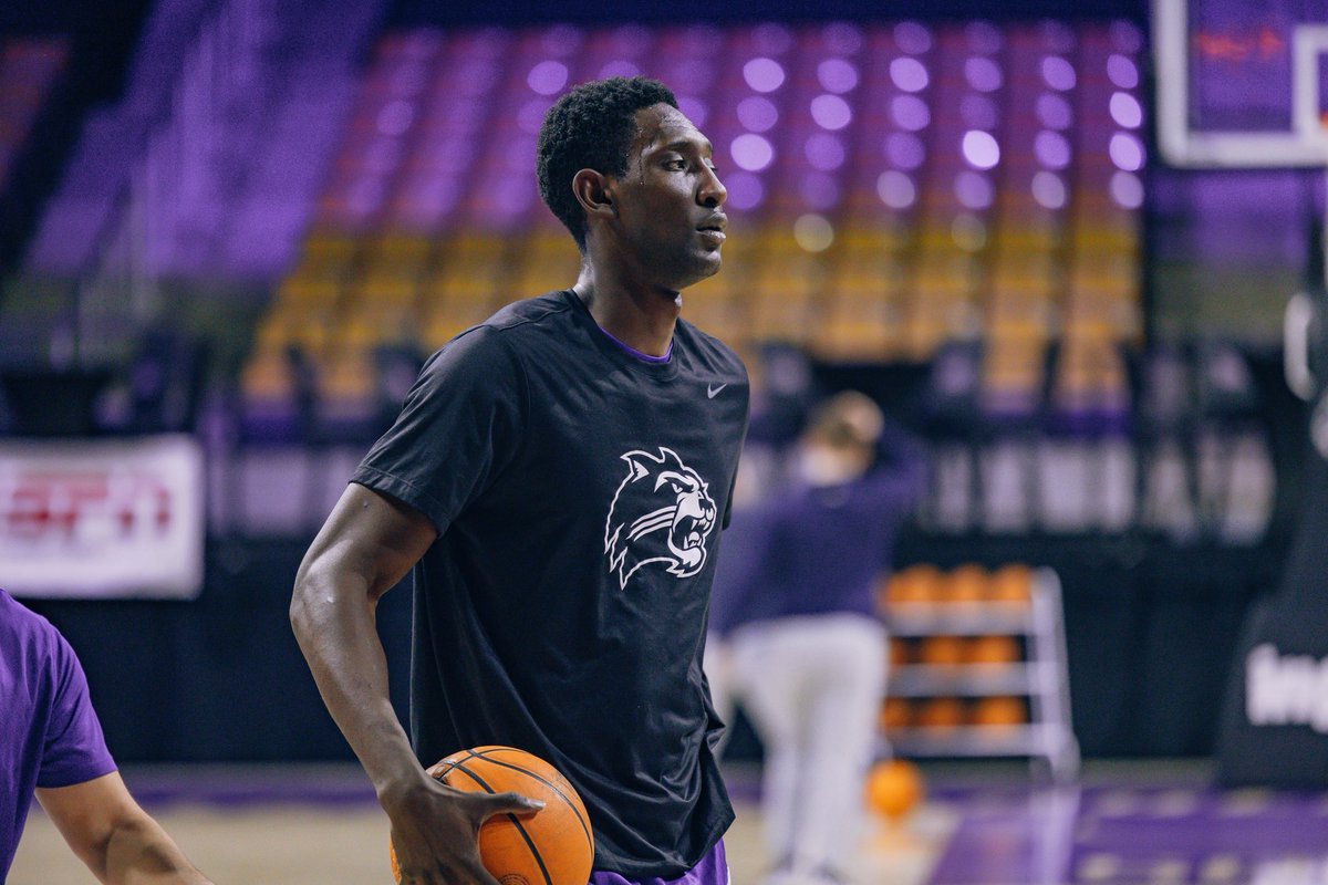 Western Carolina Basketball tweet media