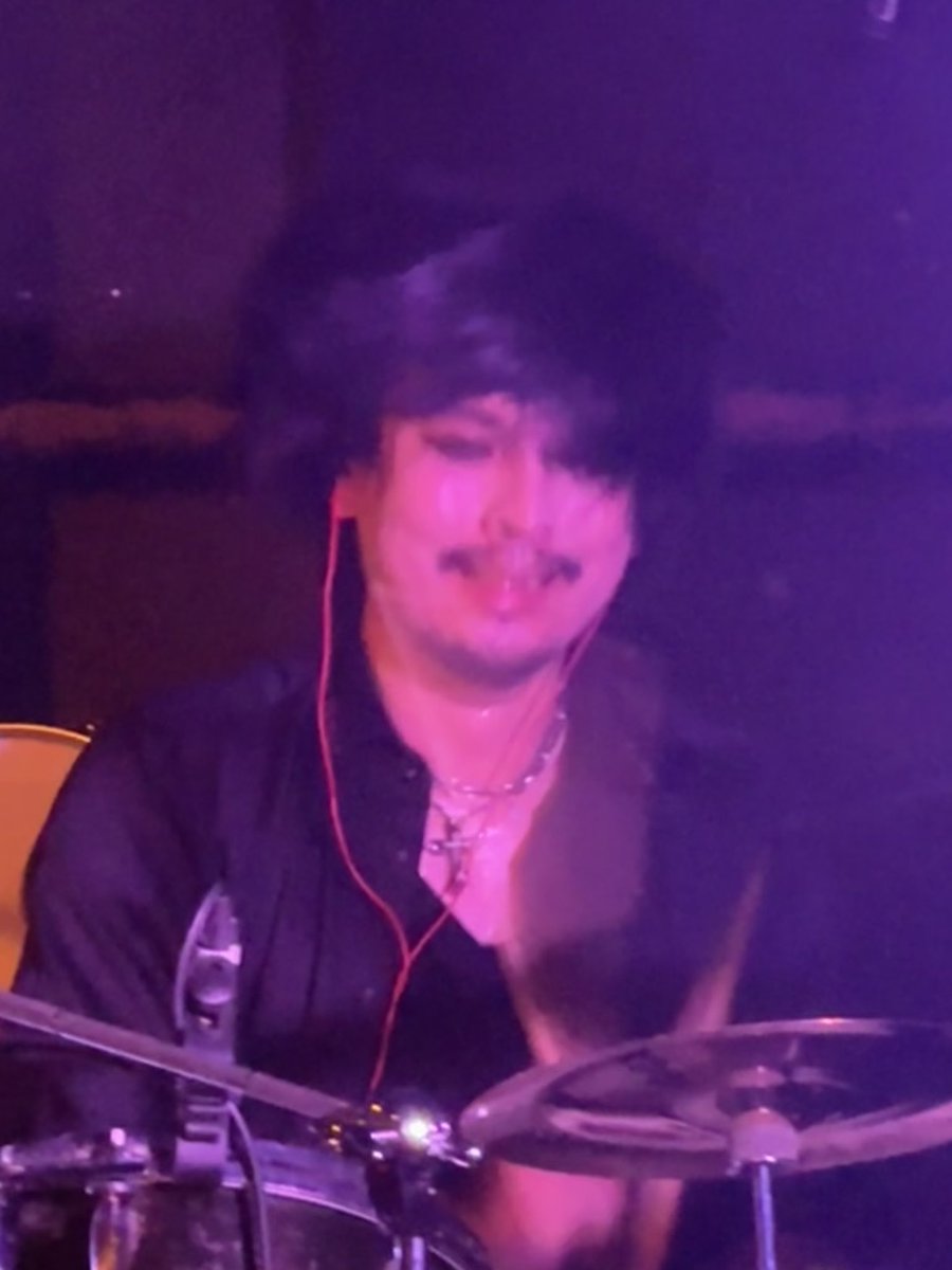 MuvTbDl51nxzoHi's tweet photo. #FROSTVOID
#DrムスYASUの４枚
#PredatorsInShadowVol2
#新宿Antiknock
(2026.2.11) 激しいDrミングだけに写真は大変でした。次回はもっと頑張りまス！ https://t.co/yNAqLVIzSC