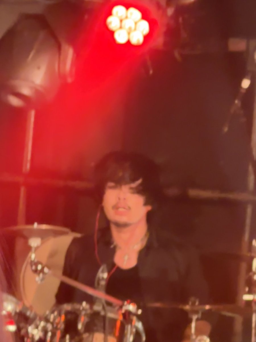 MuvTbDl51nxzoHi's tweet photo. #FROSTVOID
#DrムスYASUの４枚
#PredatorsInShadowVol2
#新宿Antiknock
(2026.2.11) 激しいDrミングだけに写真は大変でした。次回はもっと頑張りまス！ https://t.co/yNAqLVIzSC