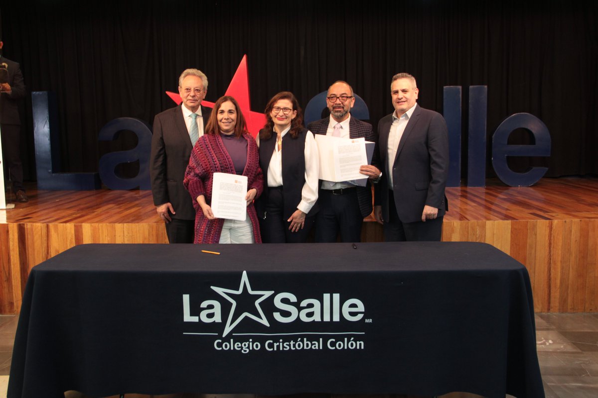 CIJ_Adicciones's tweet photo. 🤝✨ CIJ y el Colegio Cristóbal Colón La Salle firmaron un convenio de colaboración para fortalecer alianzas en favor de la niñez y juventudes.

La Mtra. Erika Liliana Álvarez destacó que niñas, niños y jóvenes son el presente y futuro de nuestra sociedad; el Dr. Ángel Prado subrayó la importancia de atender el consumo de drogas con intervenciones basadas en evidencia científica. 💙📚