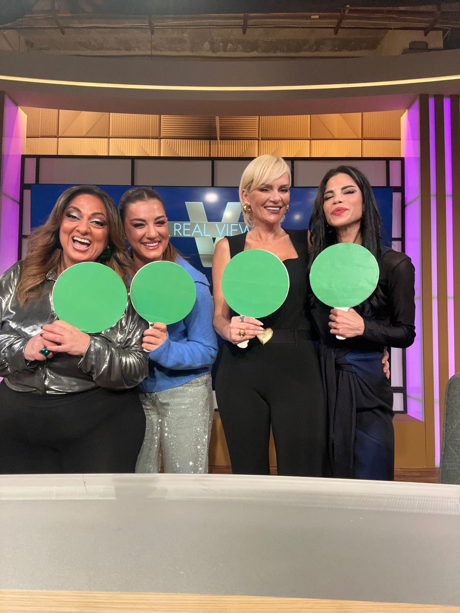 realviewgr tweet media