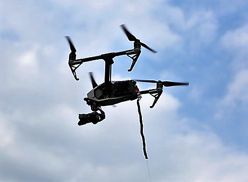EBASports's tweet photo. FOX Sports flew its first #Daytona500 drone in 2018 - a tethered DJI Inspire 2 - the evolution has been continuous! #sportstech #drones #tech @NASCARONFOX #NASCAR https://t.co/pc7LI5wppw