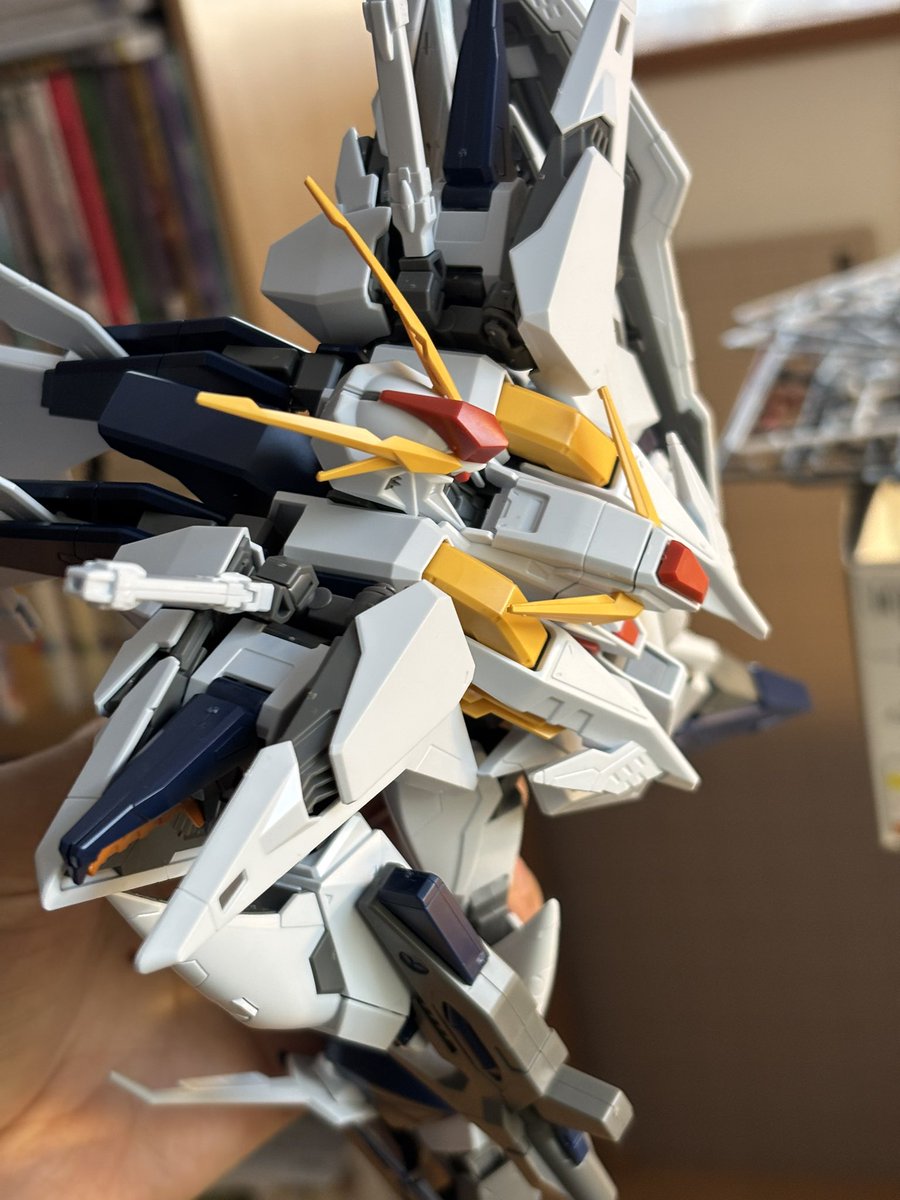 くみちょう様 HGクスィーガンダム、スタビと武装を組んで全部組み終わり。 クスィー