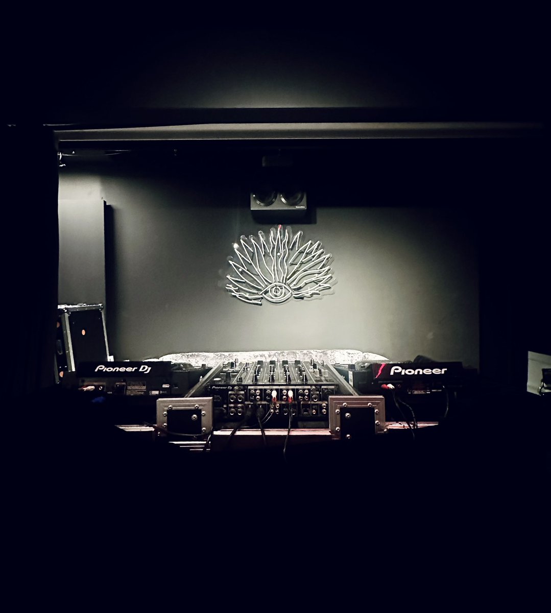 AngelTeknoform's tweet image. Lovely Experience 💫 and happy Wednesday 💜 #soul #cosmic