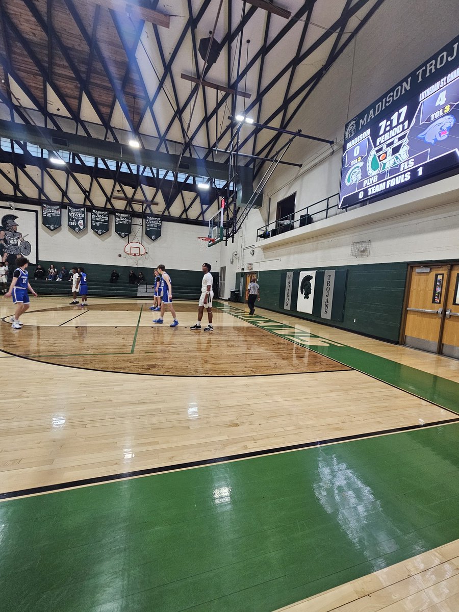 CougarsBoysBasketball tweet media