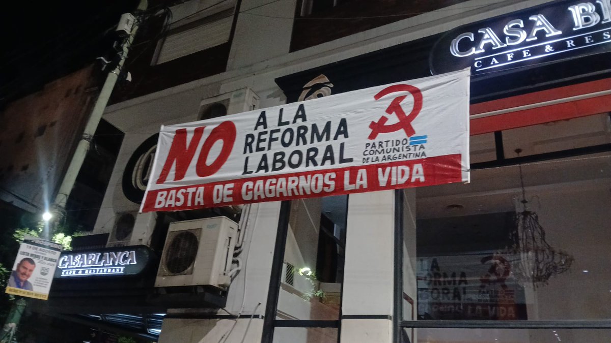 kreyness's tweet photo. Exigimos la inmediata libertad de lxs detenidxs por luchar contra el proyecto de ley laboral de #MileiEsclavista. No hay quita de derechos sin represion. Ni libertad sin derechos para lxs trabajadorexs. @pcaa https://t.co/DGIck0UbkP