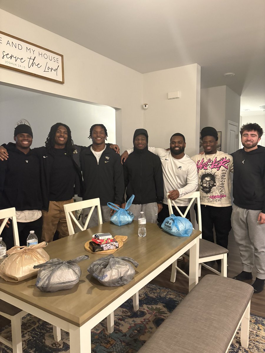 Effrem Reed tweet media