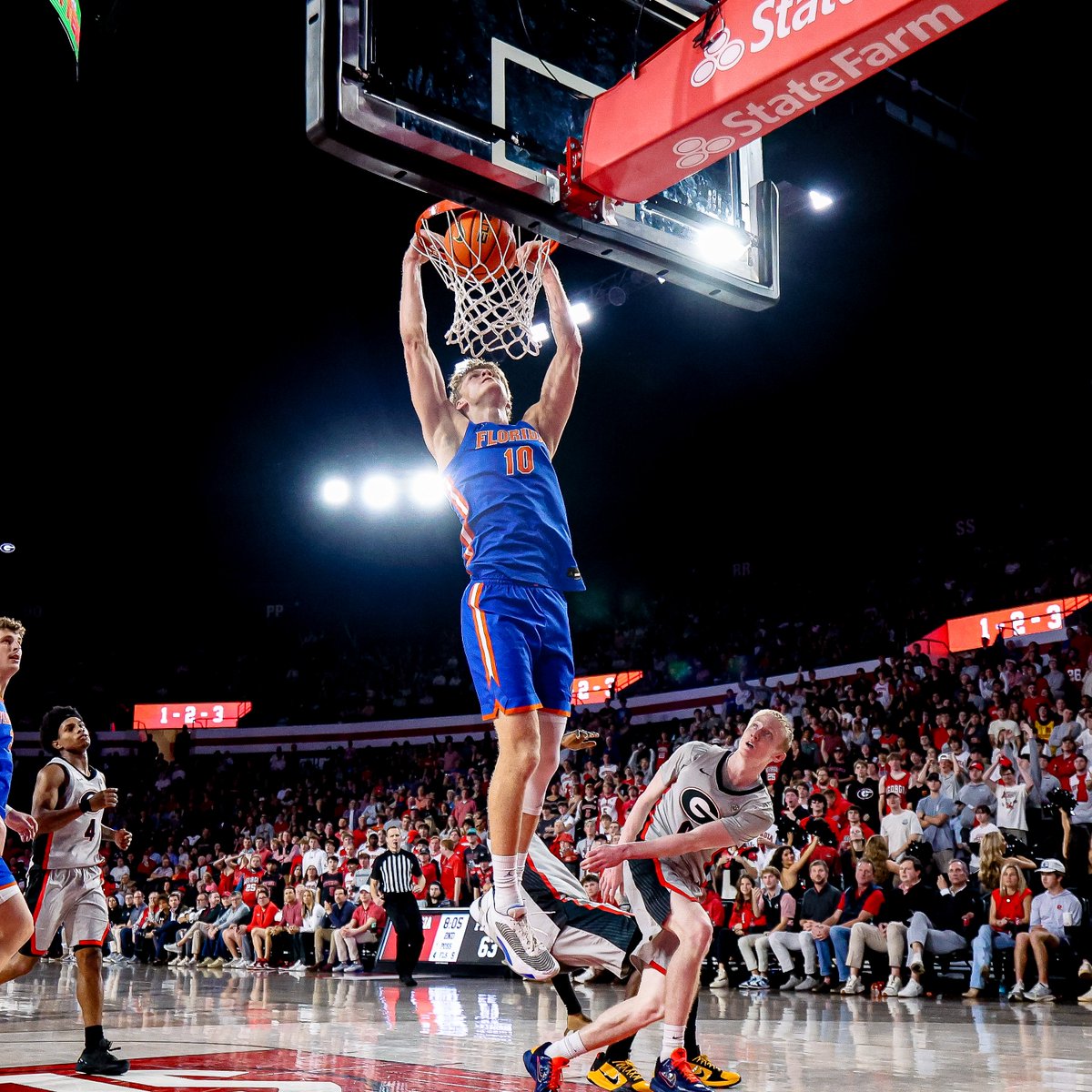 GatorsMBK's tweet photo. Tommy's 100th consecutive game 😤 https://t.co/YSizPi2Q1X
