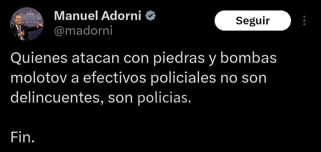 "GRACIAS POR LA ACLARACIÓN"

Por la confirmación oficial, rápidamente corregida en su cuenta por el ex vocero presidencial, de lo que ya todos los usuarios sabían.