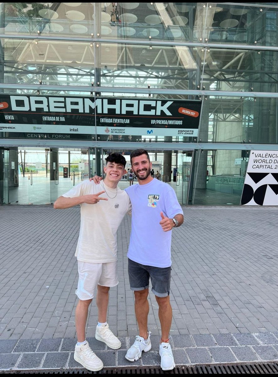 No no no no nakoo tiene duo tiene más de 1M de earnings ostia 
NAKOO X JOSE GAYA ❗️❗️❗️❗️