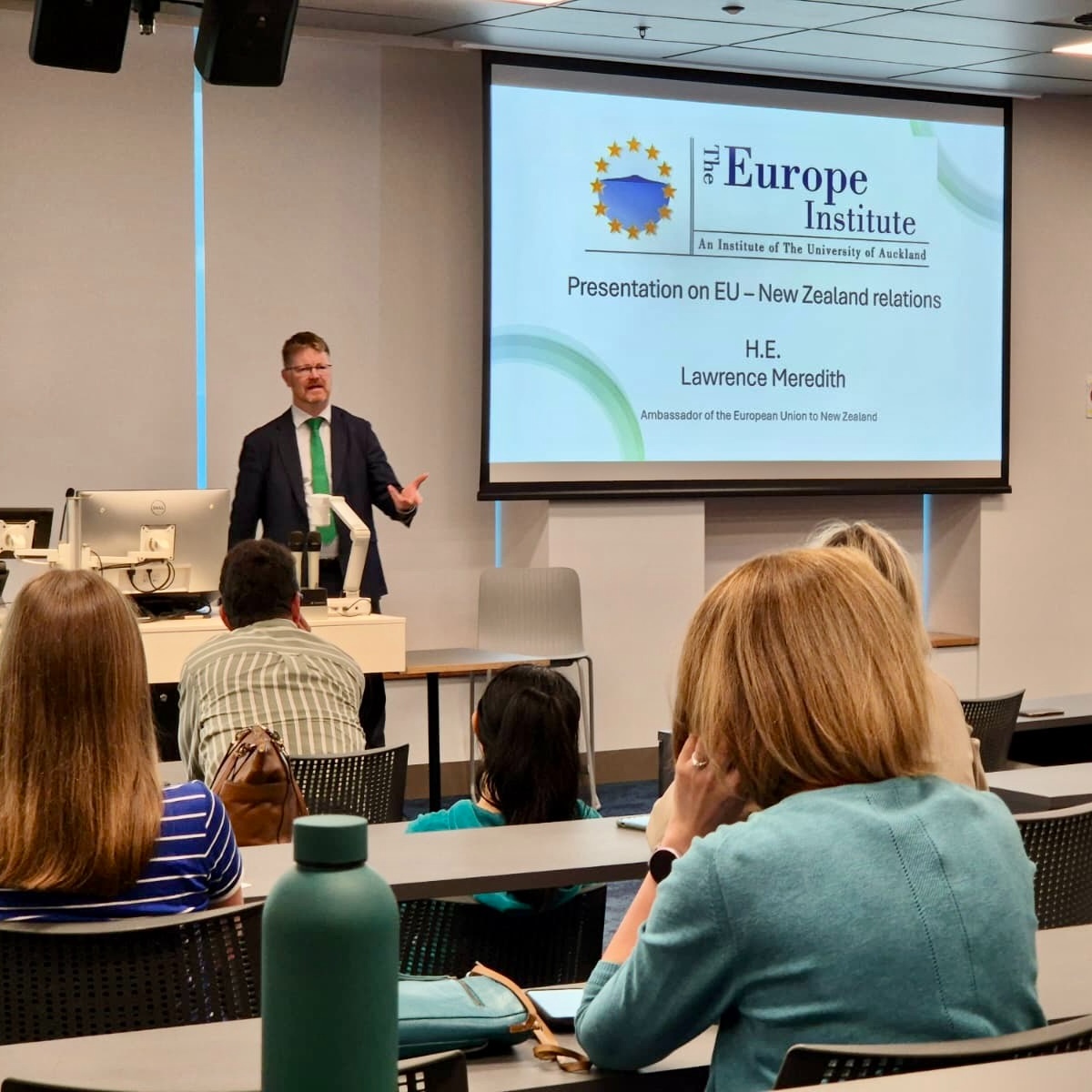 Lawrence Meredith 🇪🇺 tweet media