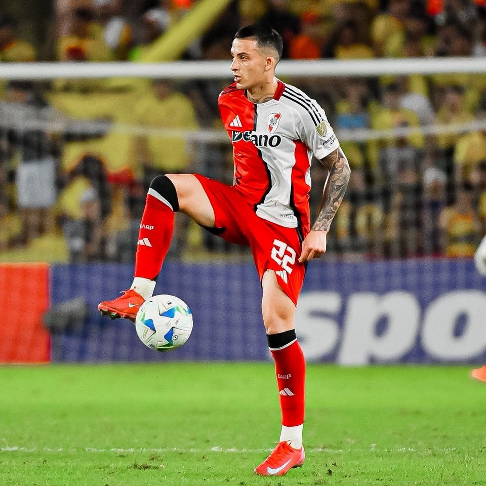 Somos pocos y casi ningunos, pero de este barco no me baja nadie. Más firme que nunca en la Castañeta. En cinco partidos vuelve a ser titular.