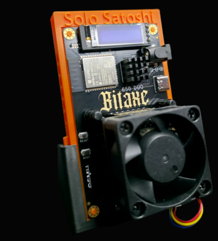 SoloSatoshi's tweet photo. The All new Bitaxe Duo drops on our website soon!

Make sure to go check it out!
https://t.co/SZL4oyD7zq https://t.co/IZjaOkxkv6