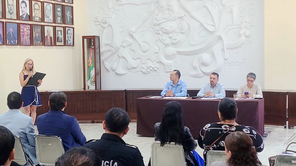 SEAJalisco's tweet photo. Se llevó a cabo la instalación del Sistema Municipal Anticorrupción (SMA) de Zapotlán el Grande, con la participación de @NeyraGodoy1 , Presidenta @cpsseajal , Gilberto Tinajero, Secretario Técnico de la #SESAJ https://t.co/wTNlhn0TkC