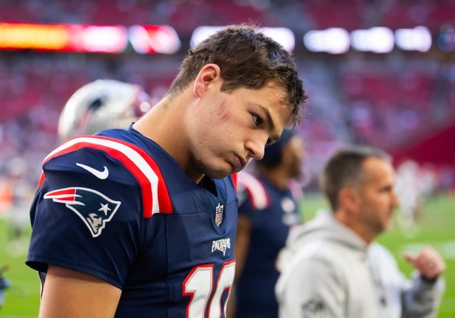 Touchdown Passes vs Teams over .500

• Shedeur Sanders: 3
• Drake Maye: 2