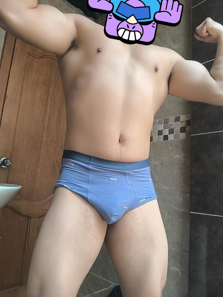 Yoooo the gym is hitting hard chat 🦖🔥