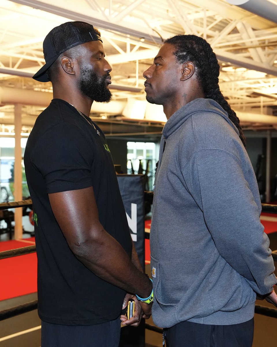 Zuffa_Boxing's tweet photo. Face-to-face for the FIRST TIME‼️

🇳🇬 Efe Ajagba v Charles Martin 🇺🇸

#ZuffaBoxing03 | SUN | 9pmET https://t.co/sZxj18DuZK