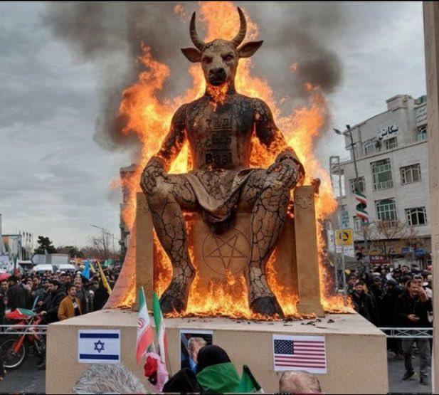 Irán quema un símbolo del oeste ocupado por Zl0NSlT.

Una entidad satánica a la que los niños son sacrificados.