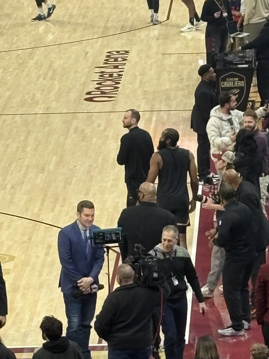 Two of Cleveland’s finest. <a href="/fox8news/">fox8news</a>’ <a href="/John_Sabol/">John Sabol</a> and James Harden. #LetEmKnow