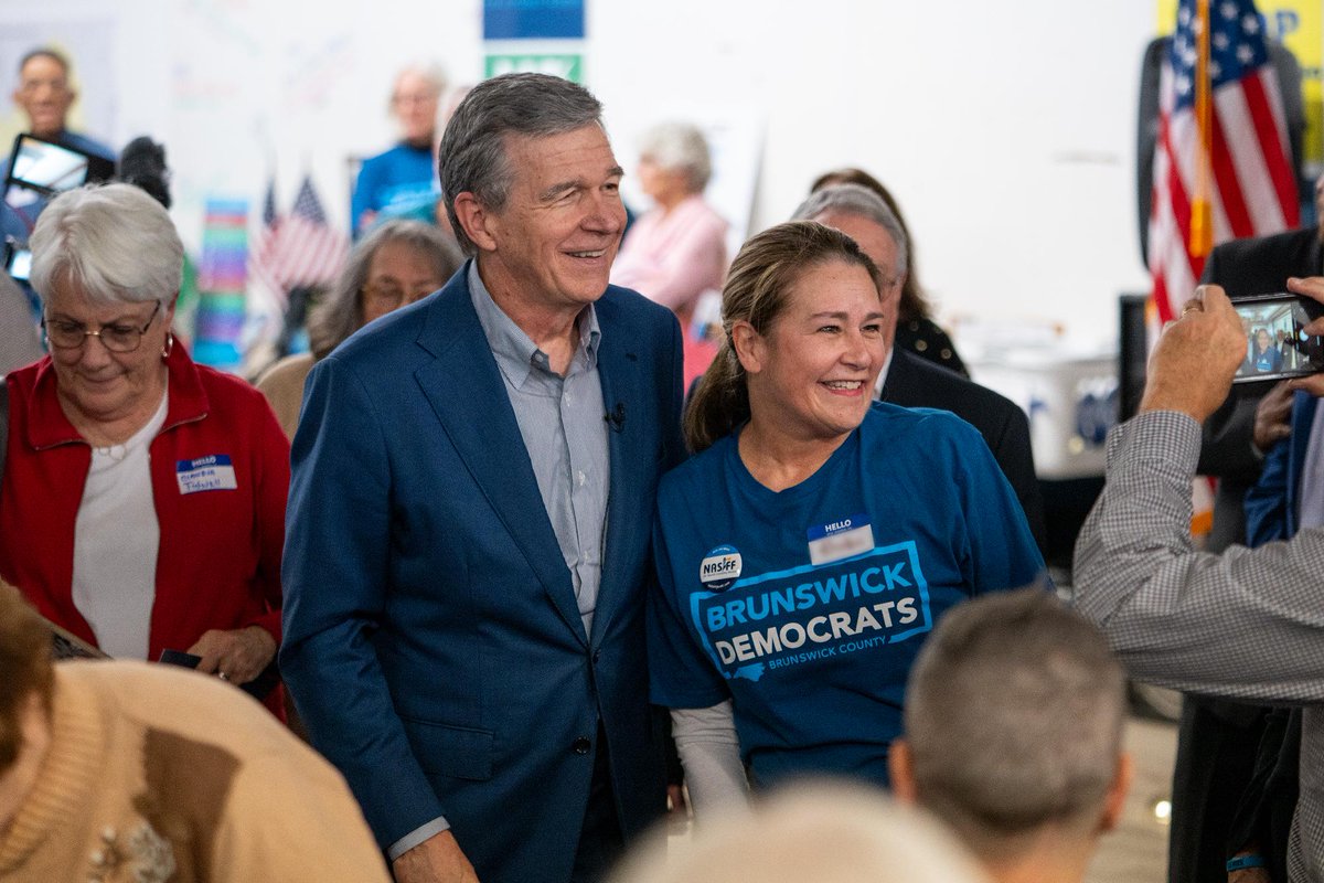 Roy Cooper tweet media