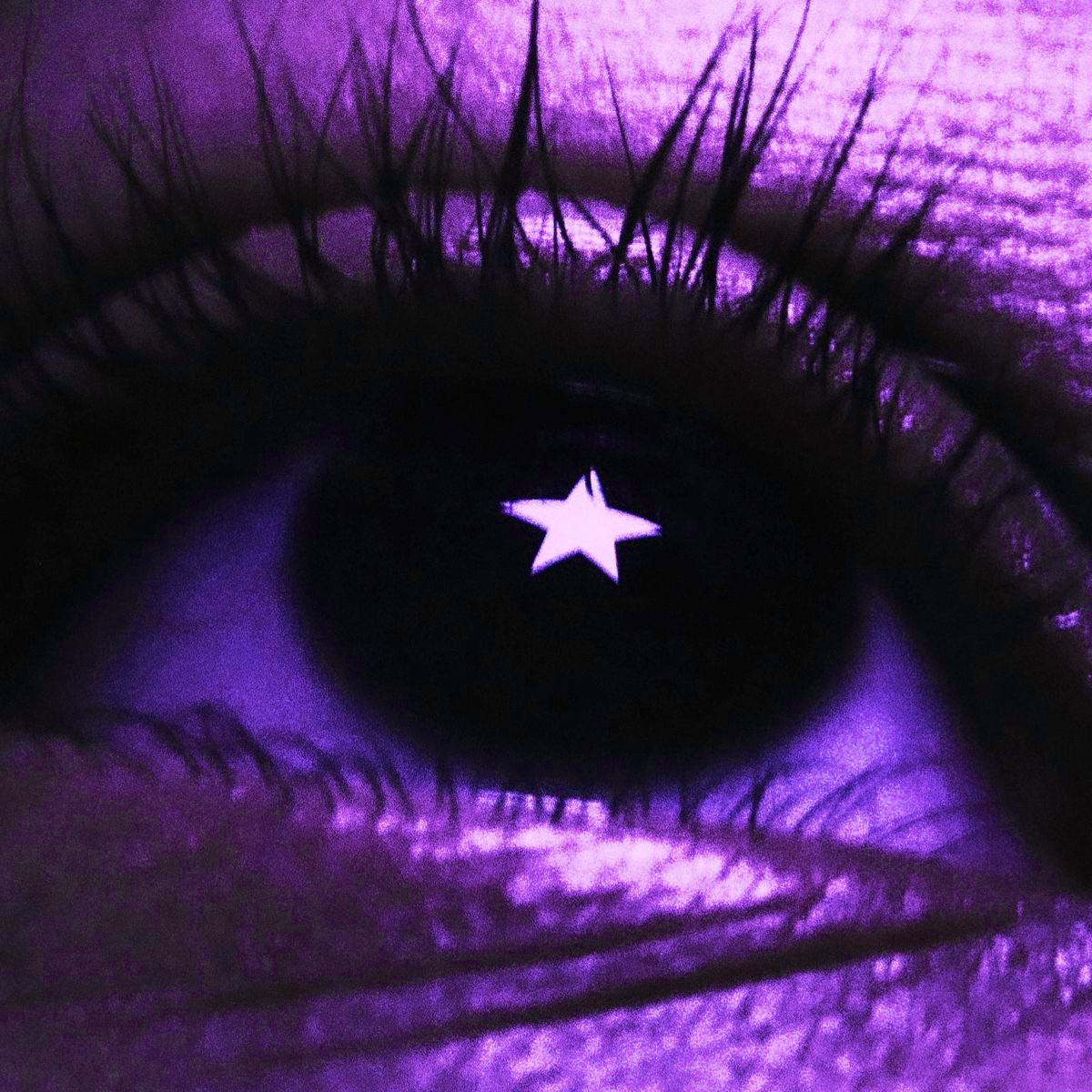 StarsEyeREAL's tweet photo. 𝒲𝑒 𝒮𝒽𝒾𝓃𝑒 𝒟𝒾𝒻𝒻𝑒𝓇𝑒𝓃𝓉𝓁𝓎.. 💫 https://t.co/khHuyUfyxs