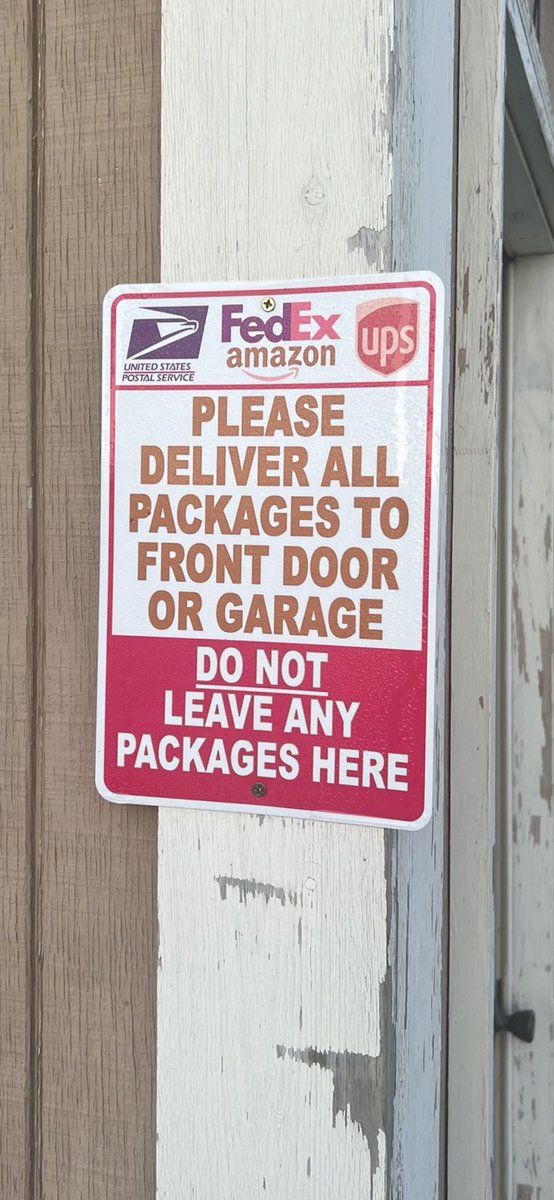 hwumpa's tweet photo. Got a great one @FedExHelp not only did your driver deliver a package right next to a sign that says don’t leave packages here, but he broke into a locked bus shelter to leave it inside it!!!! https://t.co/hsfSUaH5l2